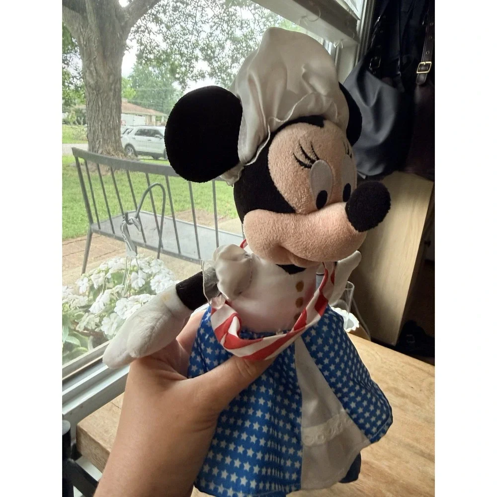 Disney Store Americana Minnie Mouse Plush 12